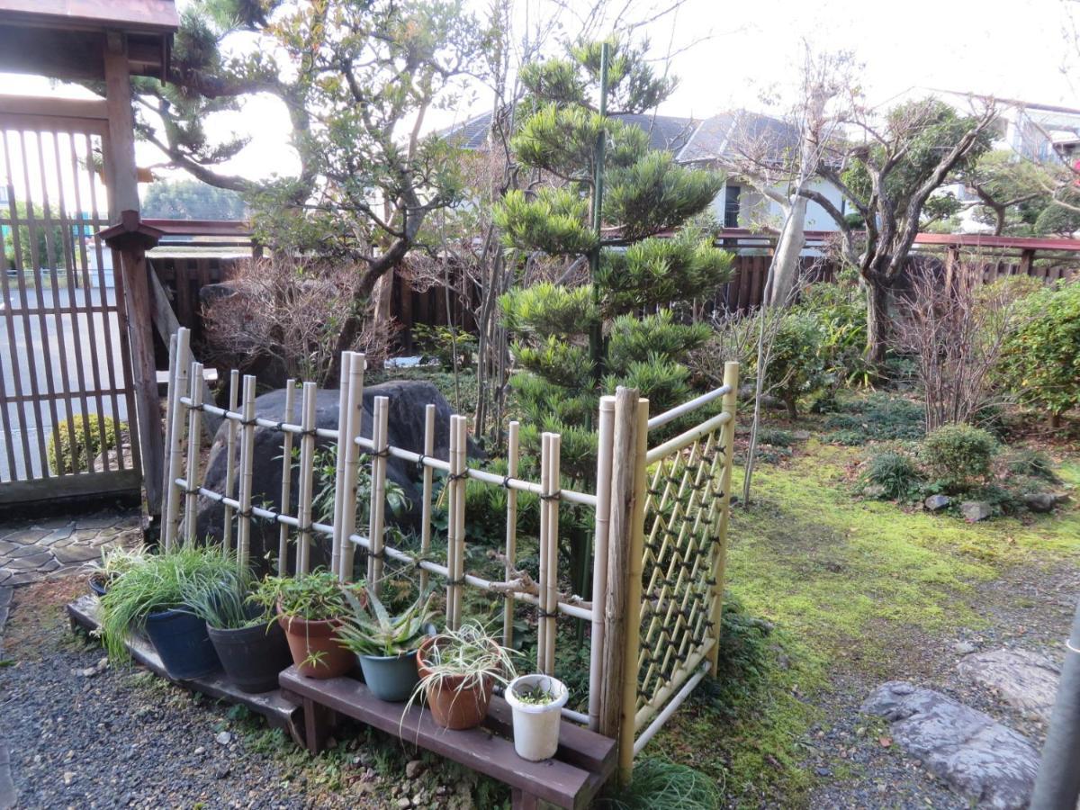 ゲストハウス山本 *